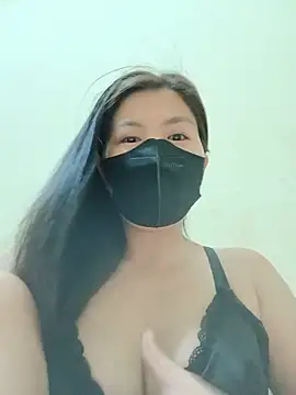 Snapshot of Lyly-68688 chatting on 7, 7, 2026 Lyly-68688 online show from 7, 7, 2026