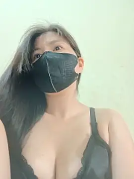 Snapshot of Lyly-68688 chatting on 2, 7, 2026 Lyly-68688 online show from 2, 7, 2026