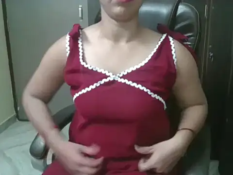 Snapshot of Adaa7 chatting on 4, 7, 2026 Adaa7 online show from 4, 7, 2026