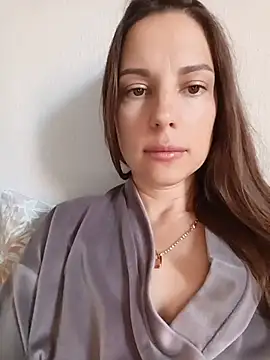 Snapshot of She-Moon chatting on 15, 7, 2026 She-Moon online show from 15, 7, 2026