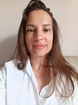 Snapshot of She-Moon chatting on 7, 7, 2026 She-Moon online show from 7, 7, 2026