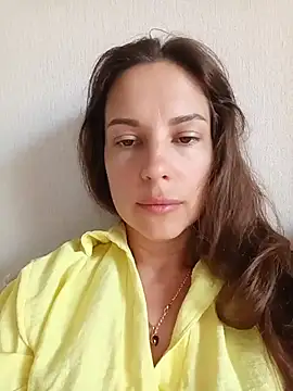 Snapshot of She-Moon chatting on 8, 7, 2026 She-Moon online show from 8, 7, 2026
