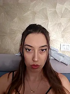 Virgin Pussy SquirtX online show from 18, 1, 2026