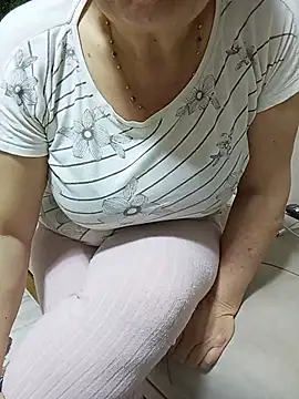 burcu ben online show from 1, 6, 2026