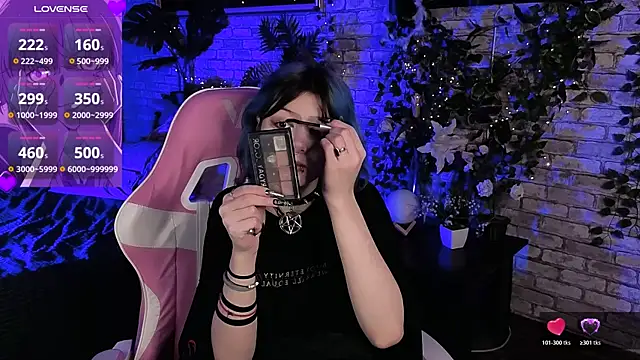 Ashley Veil online show from 10, 3, 2026