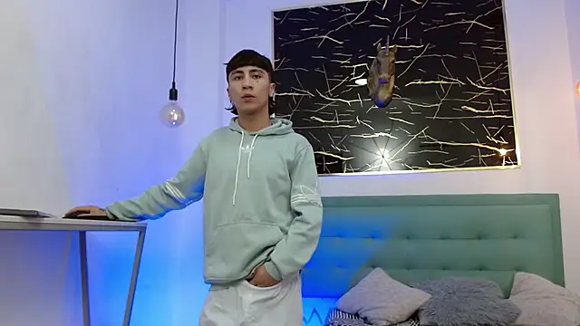 XanderGrey8 online show from 14, 1, 2026