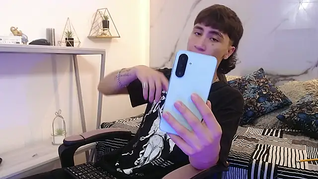 XanderGrey8 online show from 24, 3, 2026