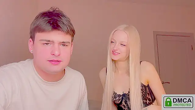 your molly mark  online show from 29, 3, 2026