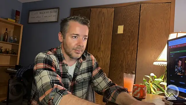 chrisw8140 online show from 13, 4, 2026