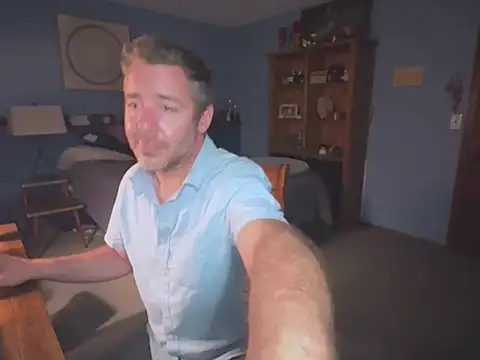 Snapshot of chrisw8140 chatting on 15, 7, 2026 chrisw8140 online show from 15, 7, 2026