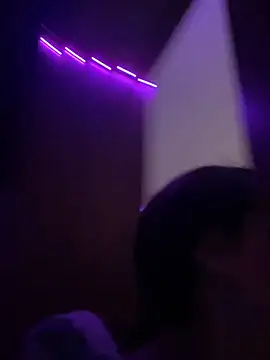 YoungLisaa18 online show from 10, 2, 2026