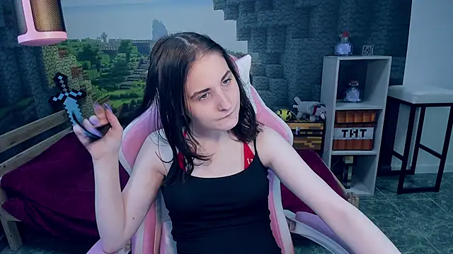 KiraDuvall online show from 7, 3, 2026