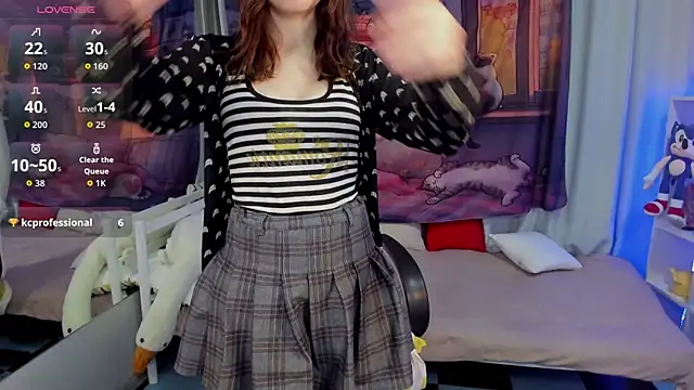 Snapshot of KiraDuvall chatting on 7, 7, 2026 KiraDuvall online show from 7, 7, 2026