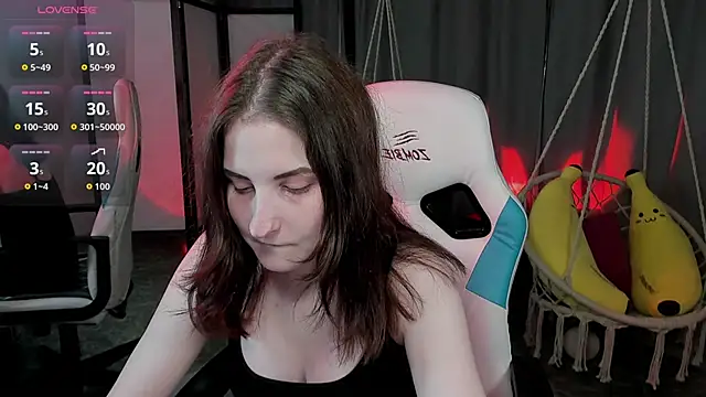 KiraDuvall online show from 6, 4, 2026