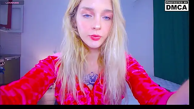 sailormoon666  online show from 14, 6, 2026