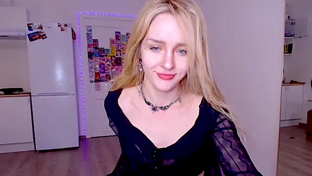 sailormoon666  online show from 24, 2, 2026