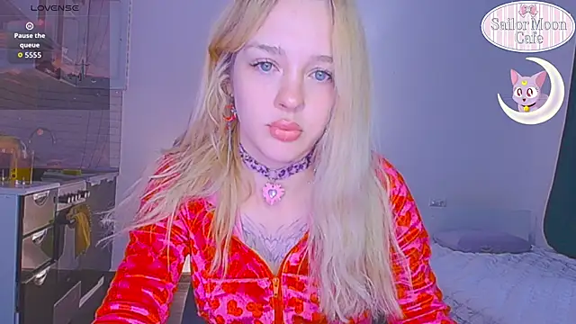 sailormoon666  online show from 15, 4, 2026