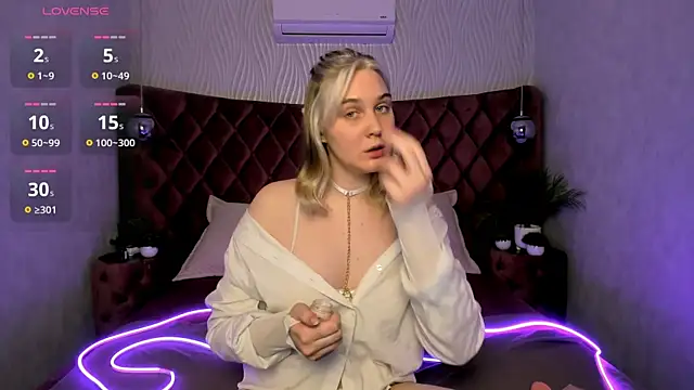 Snapshot of SusanBev chatting on 28, 2, 2026 SusanBev online show from 28, 2, 2026