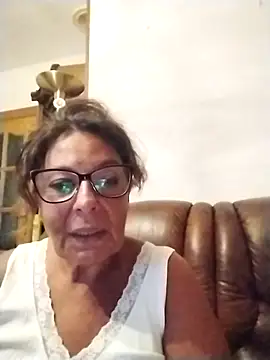 Snapshot of anaisytu chatting on 24, 7, 2026 anaisytu online show from 24, 7, 2026