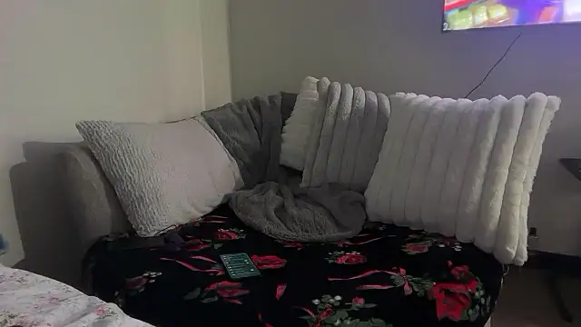 Snapshot of tastelikecandiii chatting on 4, 3, 2026 tastelikecandiii online show from 4, 3, 2026