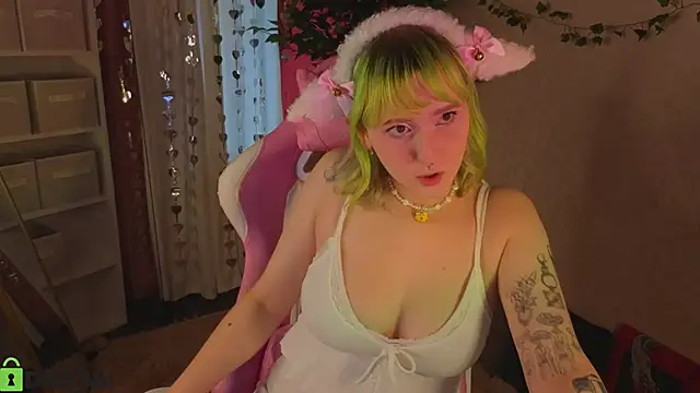 Snapshot of Roziett_Belle chatting on 10, 2, 2026 Roziett Belle online show from 10, 2, 2026