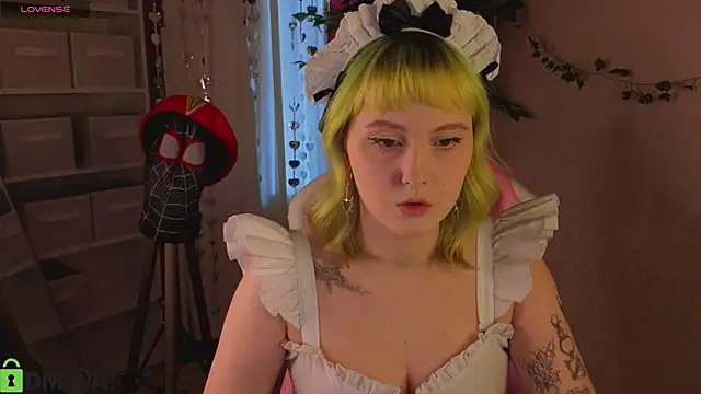 Snapshot of Roziett_Belle chatting on 28, 2, 2026 Roziett Belle online show from 28, 2, 2026