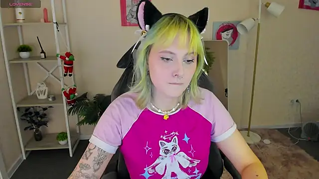 Snapshot of Roziett_Belle chatting on 1, 2, 2026 Roziett Belle online show from 1, 2, 2026