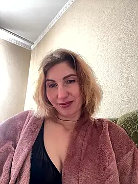 Snapshot of _Crystal_2 chatting on 13, 1, 2026 Crystal 2 online show from 13, 1, 2026