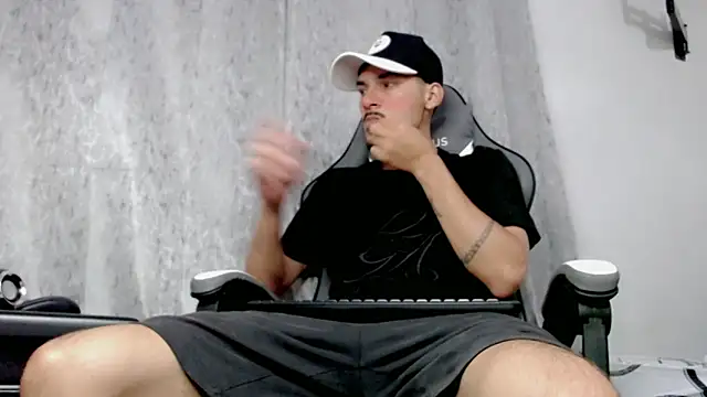 Snapshot of Yankees_xxx chatting on 12, 6, 2026 Yankees xxx online show from 12, 6, 2026