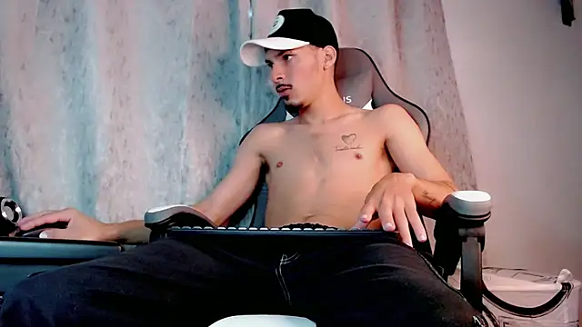 Snapshot of Yankees_xxx chatting on 14, 6, 2026 Yankees xxx online show from 14, 6, 2026