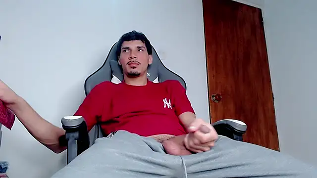Snapshot of Yankees_xxx chatting on 18, 7, 2026 Yankees xxx online show from 18, 7, 2026