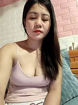 Ngocmai lazdy online show from 1, 3, 2026