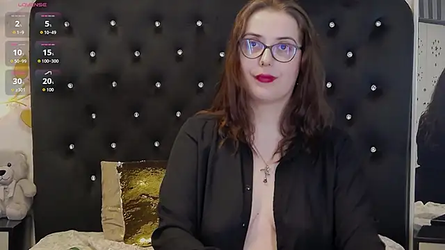 JulieAnnX online show from 8, 3, 2026