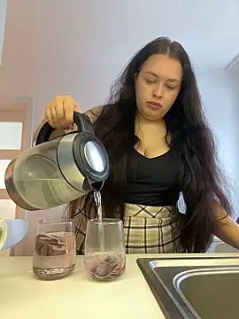 Snapshot of ElisonFox chatting on 13, 1, 2026 ElisonFox online show from 13, 1, 2026