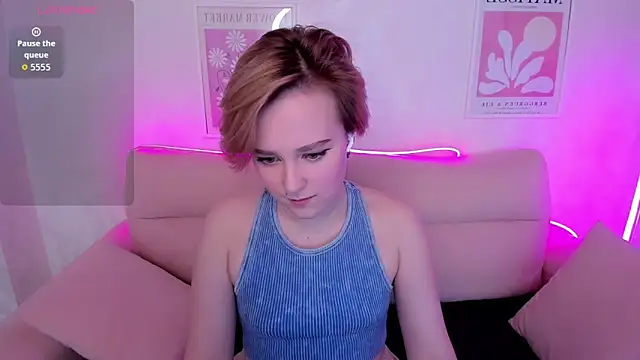 Snapshot of Ellie_Heavenly chatting on 5, 2, 2026 Ellie Heavenly online show from 5, 2, 2026