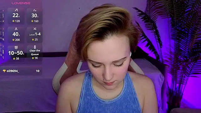 Snapshot of Ellie_Heavenly chatting on 2, 2, 2026 Ellie Heavenly online show from 2, 2, 2026