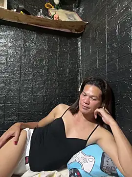 HugeAgatha online show from 25, 2, 2026