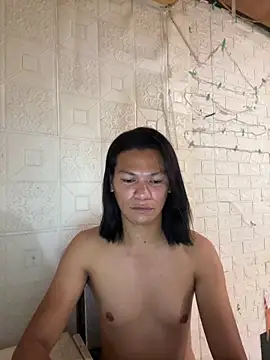 HugeAgatha online show from 16, 4, 2026