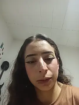 AlexxaAndRileyy online show from 13, 4, 2026