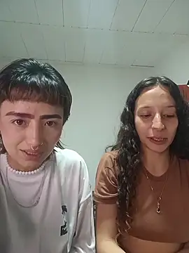 AlexxaAndRileyy online show from 4, 5, 2026