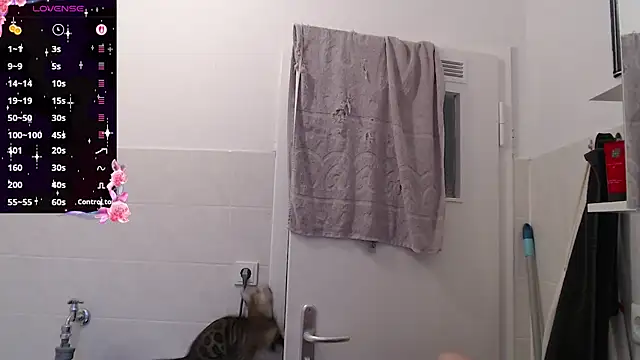 Snapshot of Mia_lou05 chatting on 16, 6, 2026 Mia lou05 online show from 16, 6, 2026