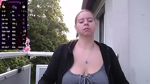 Mia lou05 online show from 24, 5, 2026