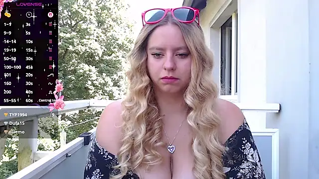 Snapshot of Mia_lou05 chatting on 13, 7, 2026 Mia lou05 online show from 13, 7, 2026