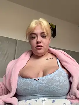 Princess-ivyxoxo online show from 18, 2, 2026