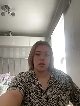 Snapshot of Princess-ivyxoxo chatting on 10, 7, 2026 Princess-ivyxoxo online show from 10, 7, 2026