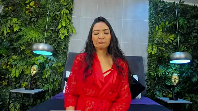 Amber rains online show from 29, 3, 2026