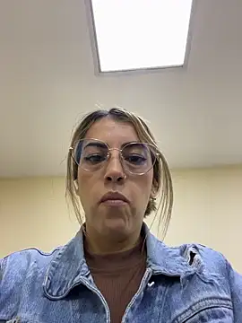 Snapshot of Paulinaa_bella chatting on 25, 2, 2026 Paulinaa bella online show from 25, 2, 2026