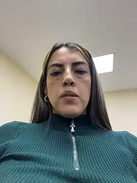 Paulinaa bella online show from 4, 3, 2026