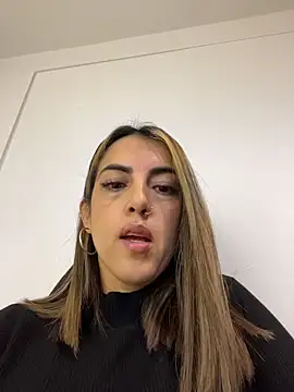 Snapshot of Paulinaa_bella chatting on 27, 2, 2026 Paulinaa bella online show from 27, 2, 2026