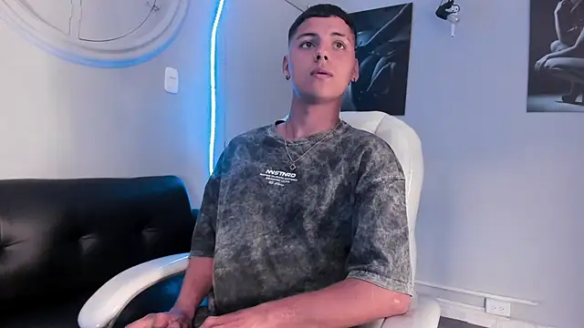 Liam9  online show from 15, 1, 2026